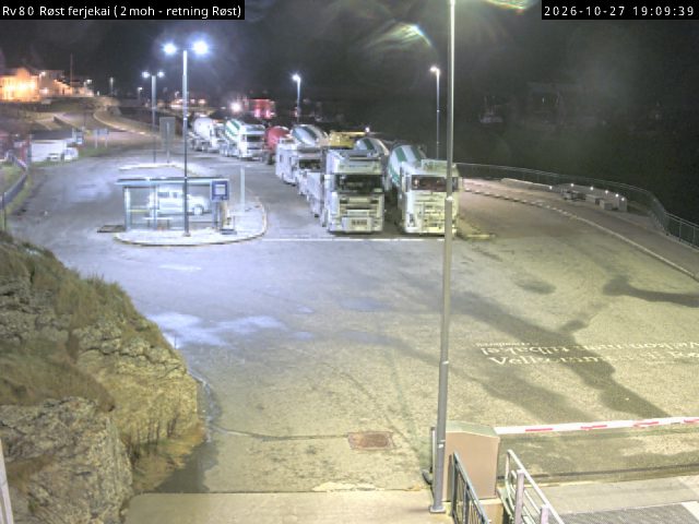 Straßenkamera Fähranleger Røst