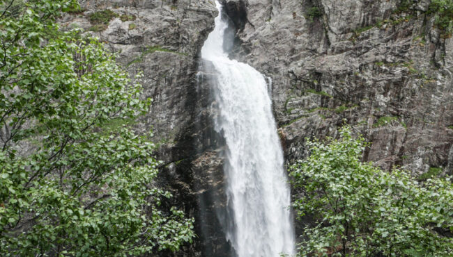 Månafossen - Cascada
