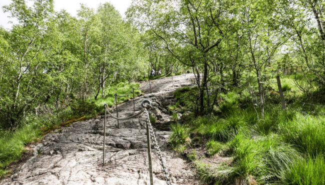 Månafossen - Cascada
