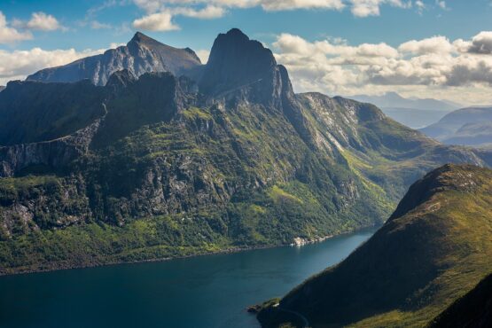 Grytetippen and Keipen hike